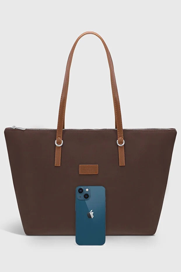 Barna nagy kapacitású vízálló bevásárlótáska nőknek